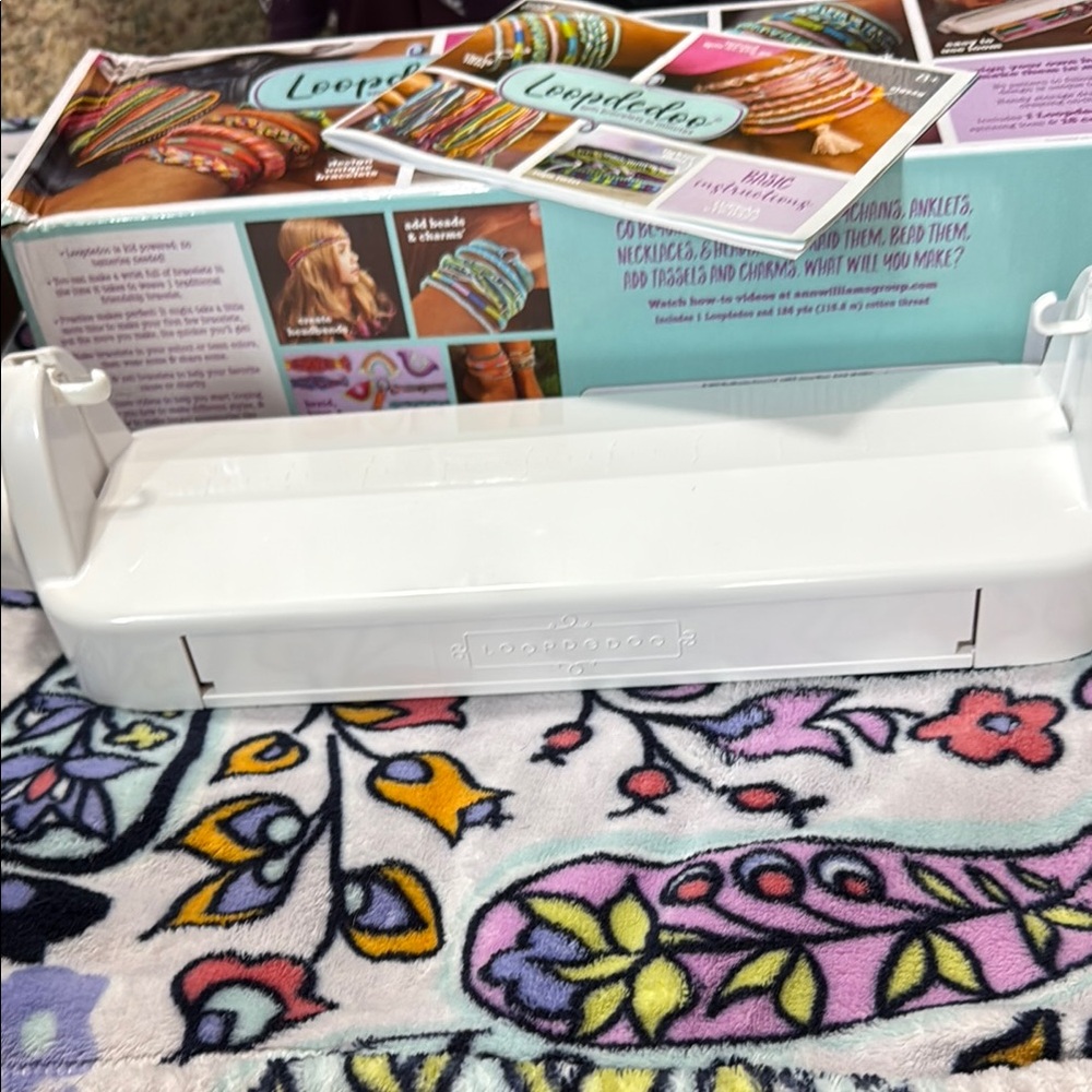 Loopdedoo Bracelet Making Kit - Picture 4 of 4
